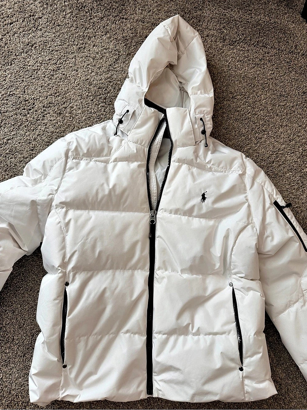 Polo Ralph Lauren Cream Quilted Puffer Jacket w/Hood Size Small
25% Duck Feather